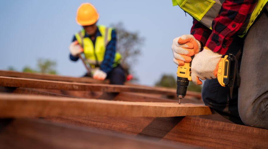 Professional residential roofers in Rainier, OR